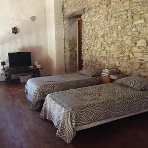 Hébergement de vacances Maison De Caractère En Plein Coeur Des Vignes, Saint-Montan